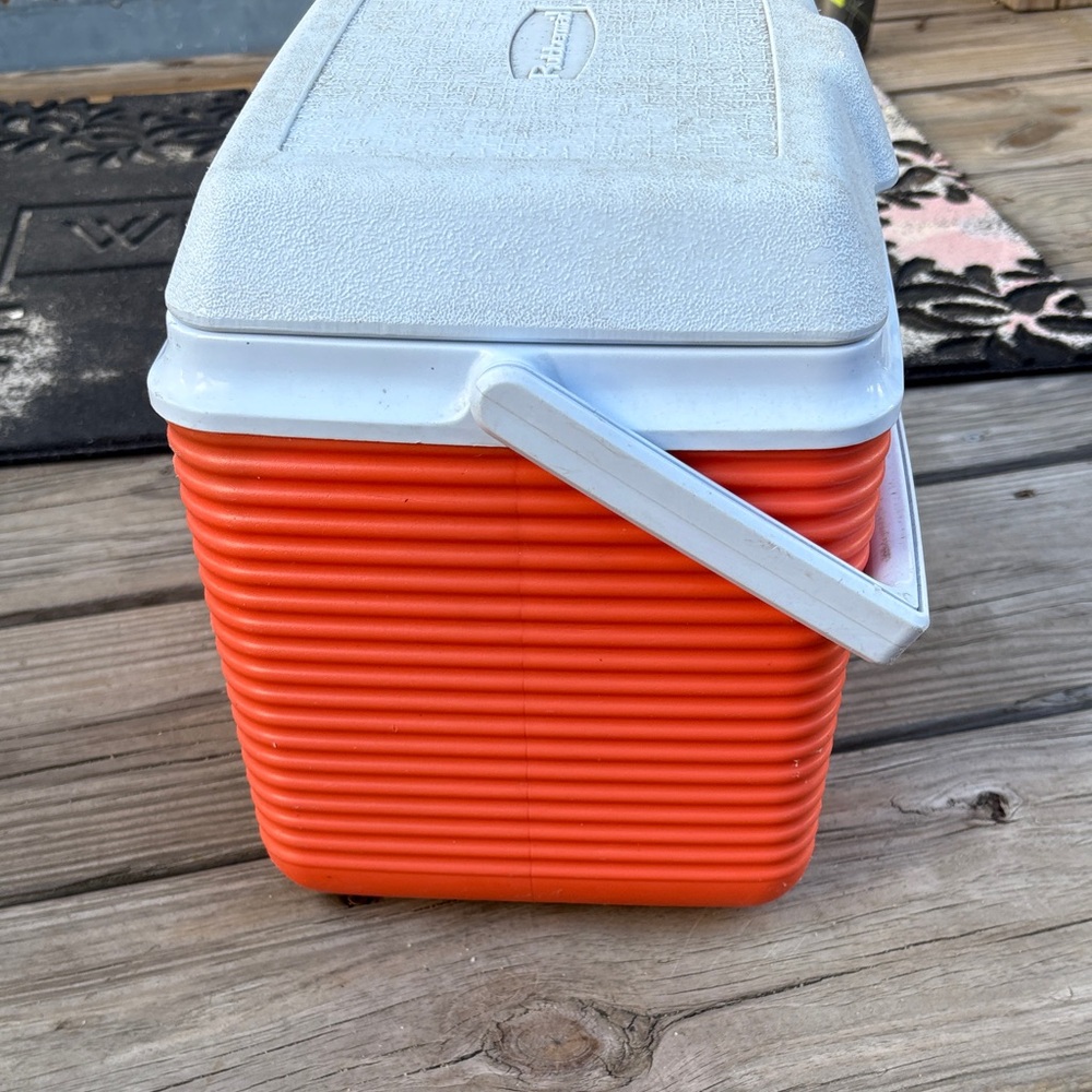 Rubbermaid Orange and White Cooler - Picture 8 of 10